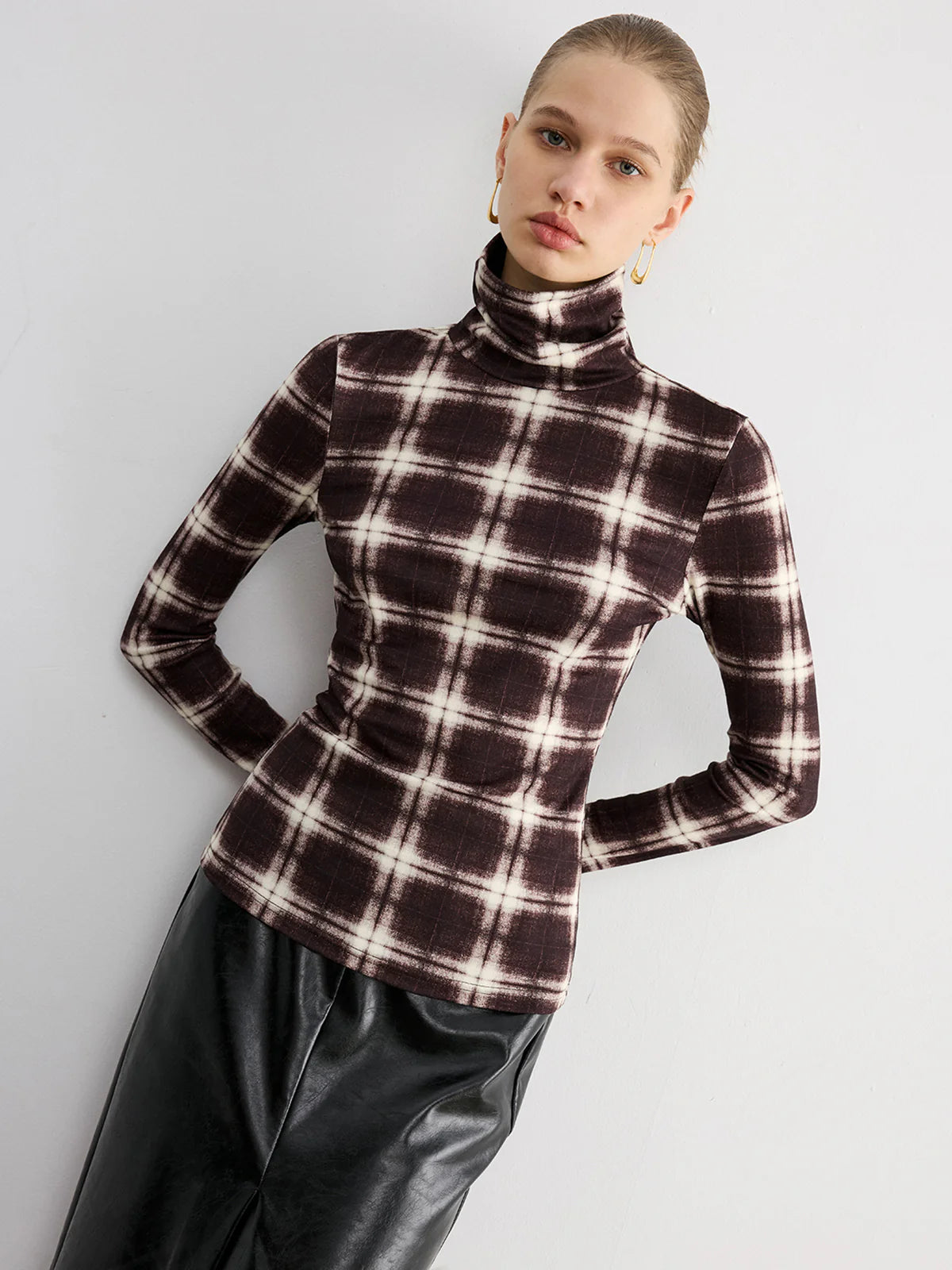 Plaid Slim Turtleneck Blouse