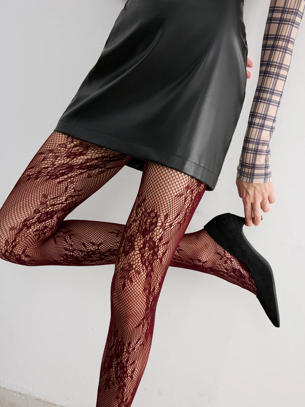 Floral Lace Fishnet Tights